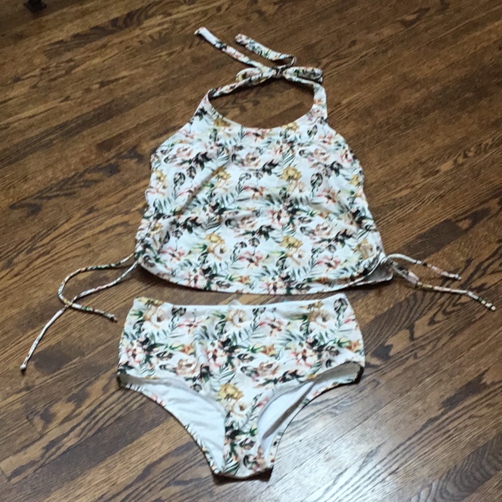 Two Piece Halter Tankini Size M/L